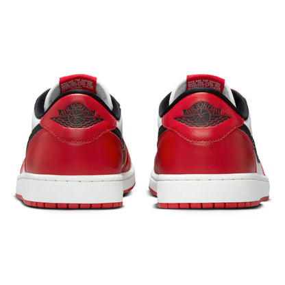 Air Jordan 1 Low 'Chicago' (2025)